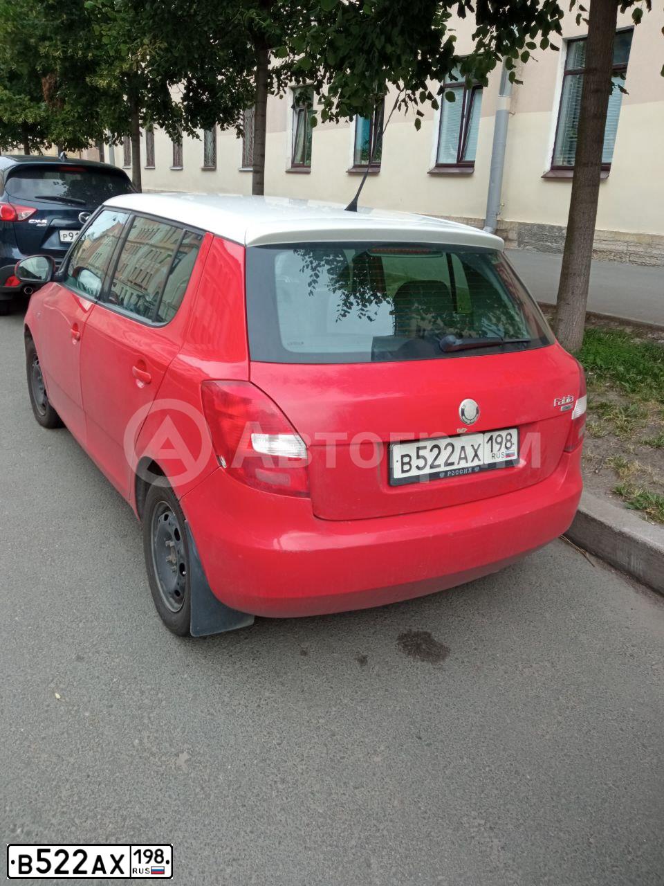 Фото автомобиля SKODA FABIA, 2008 — госномер А979АЕ34. Цвет: Красный