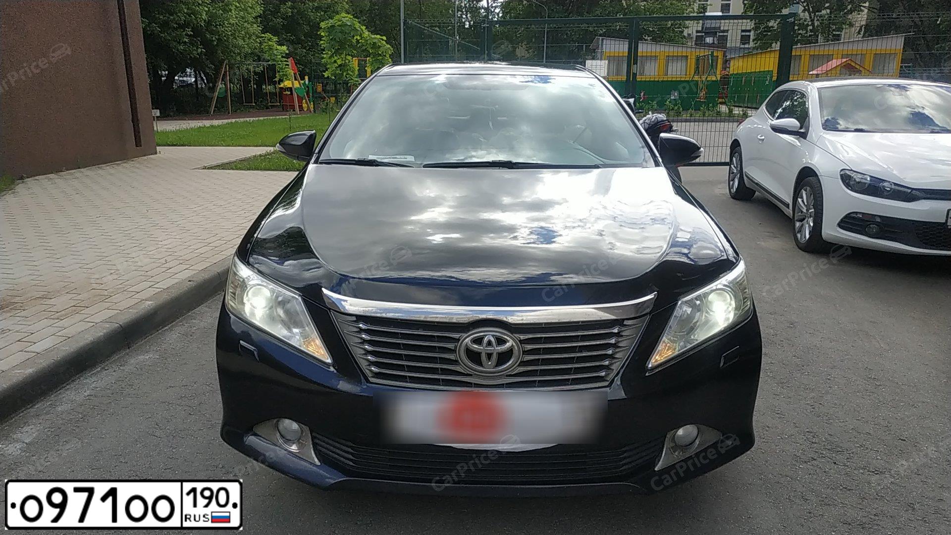 Фото автомобиля TOYOTA CAMRY, 2013 — госномер О971ОО190. Цвет: ЧЕРНЫЙ
