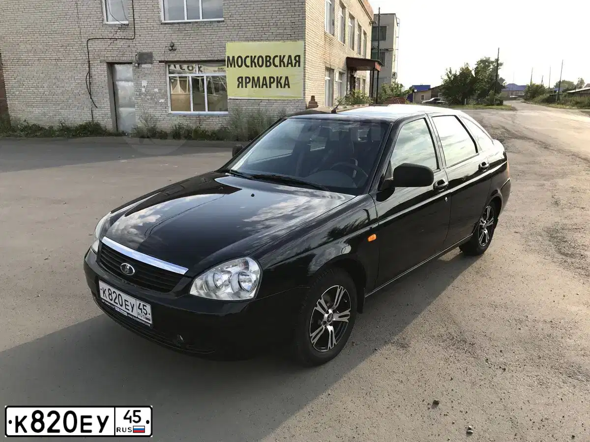 Фото автомобиля LADA 2172 PRIORA, 2010 — госномер К820ЕУ45. Цвет: Сине-Черный