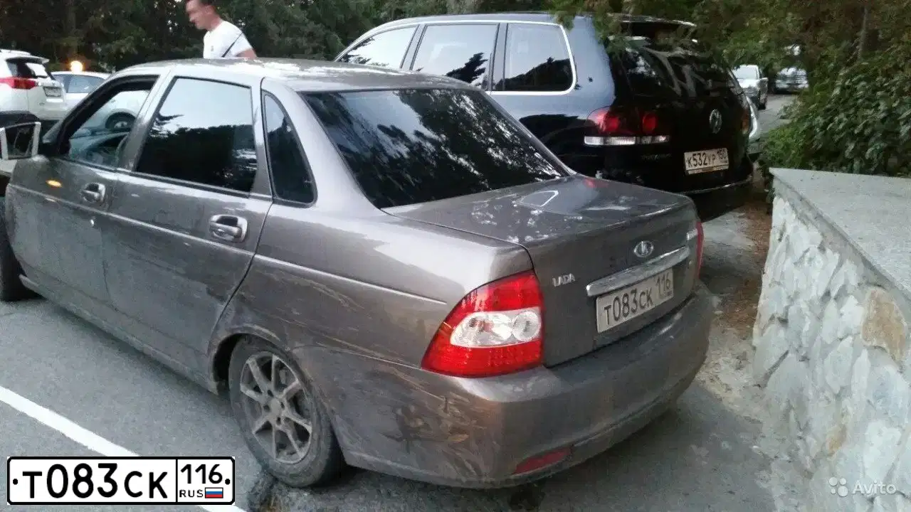 Фото автомобиля LADA PRIORA, 2014 — госномер М818ХЕ95. Цвет: Золотисто-коричневый