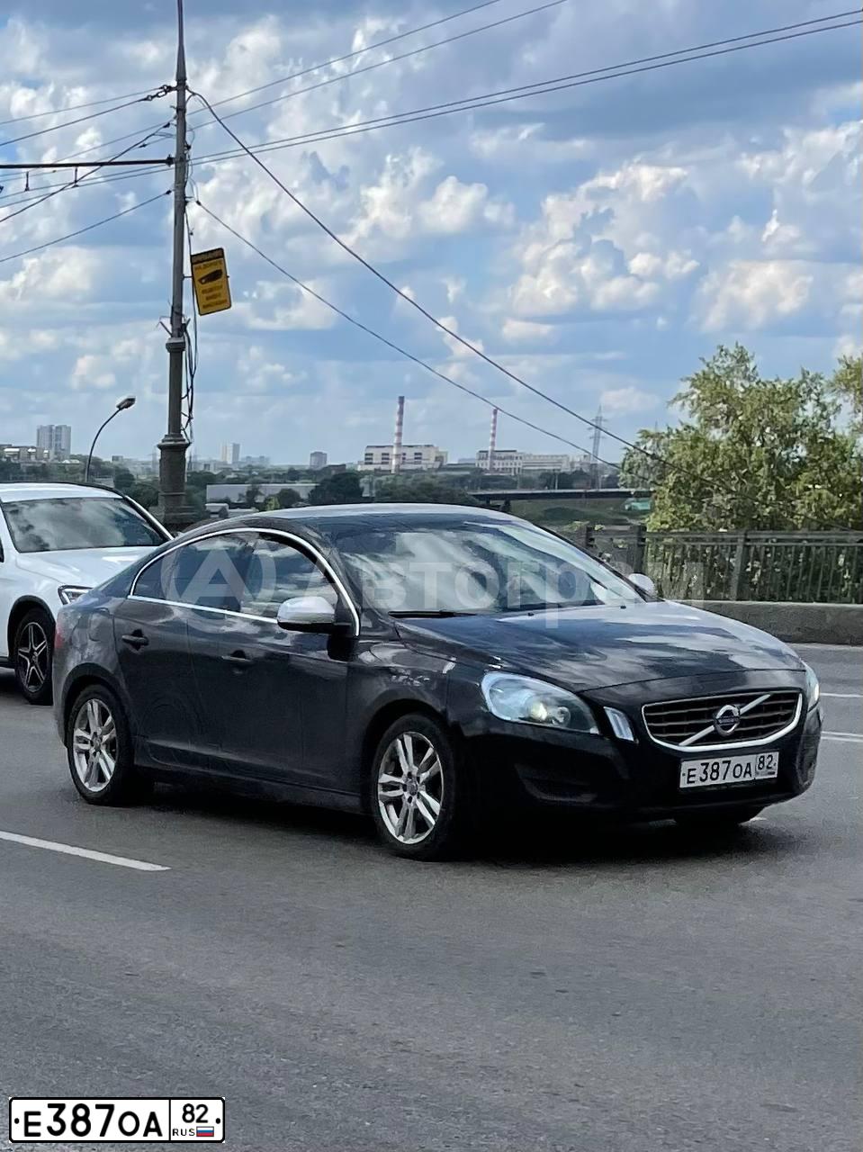 Фото автомобиля VOLVO S60, 2011 — госномер Е387ОА82. Цвет: ЧЕРНЫЙ