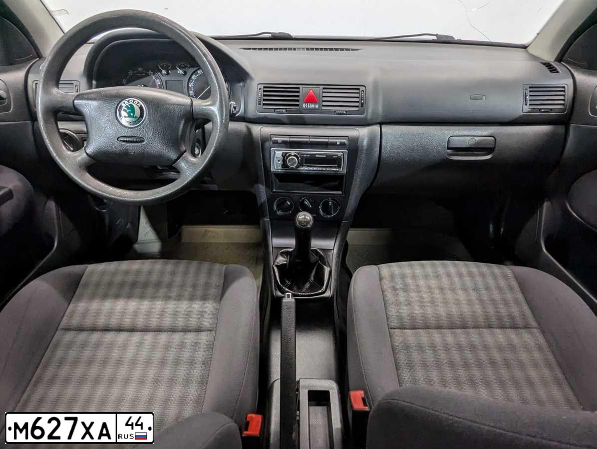 Фото автомобиля SKODA OCTAVIA, 2007 — госномер Н152ТА35
