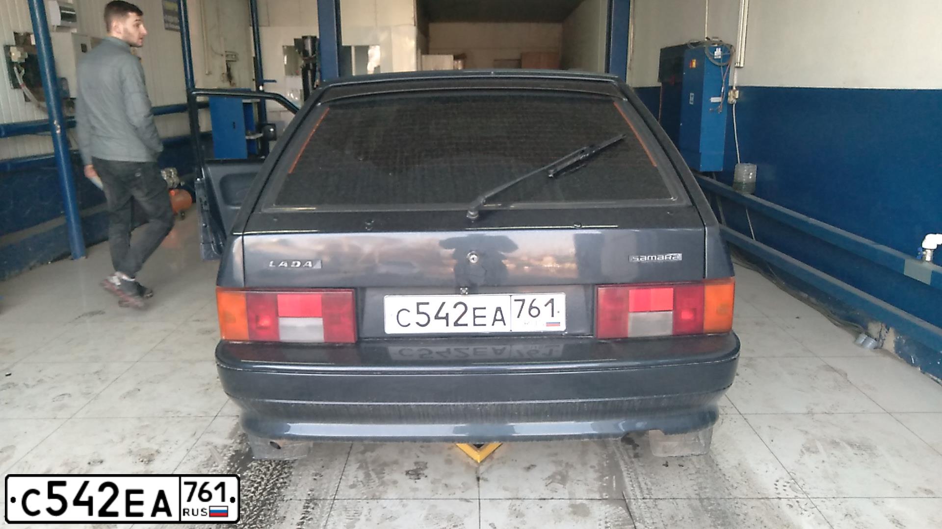 Фото автомобиля LADA 2114 SAMARA, 2008 — госномер Р080ВМ761. Цвет: ГРАФИТОВЫЙ МЕТАЛЛИК