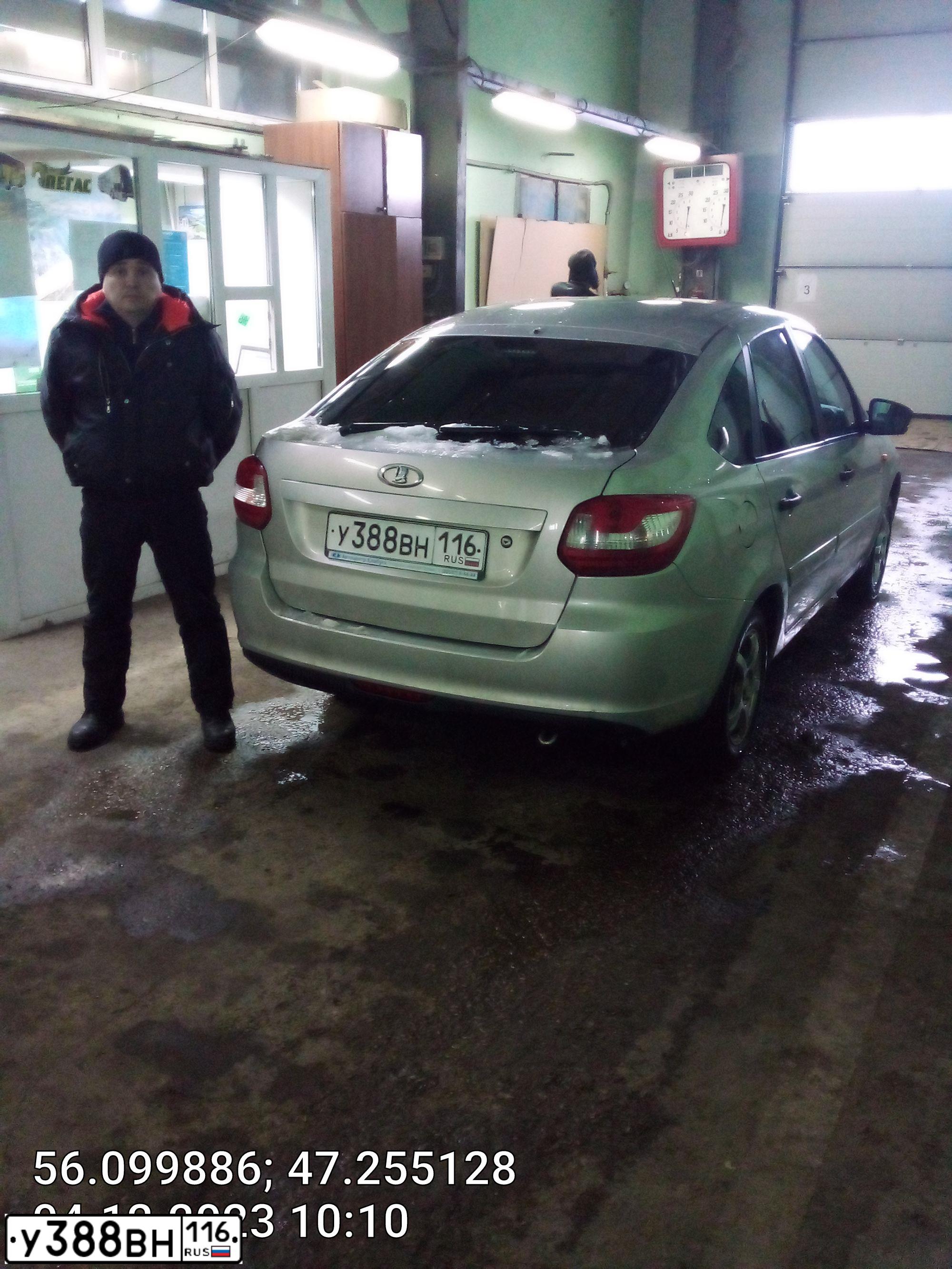Фото автомобиля LADA 2191 GRANTA, 2014 — госномер М959РТ21. Цвет: СЕРЕБРИСТЫЙ