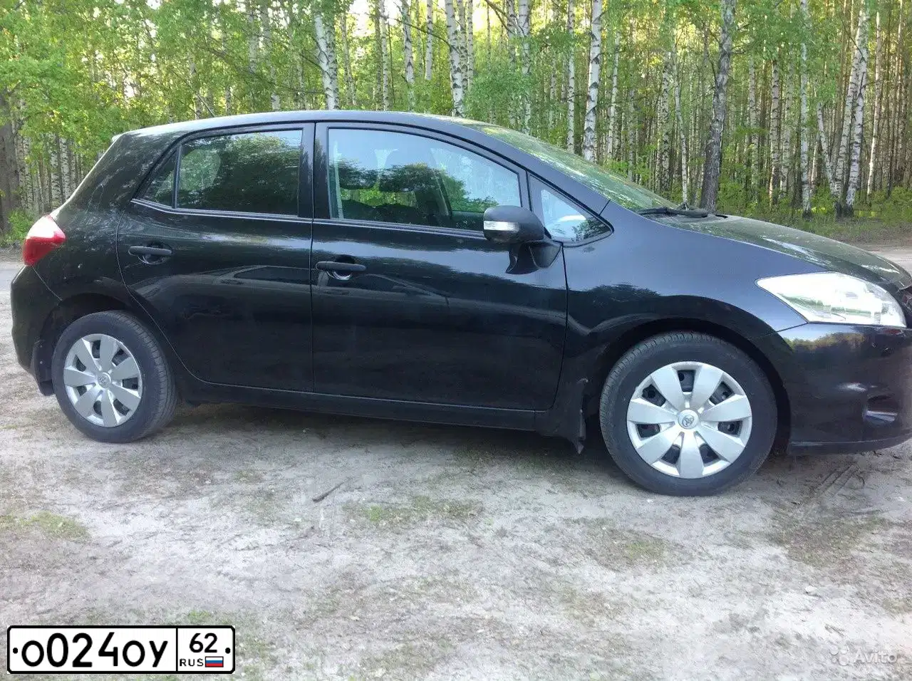 Фото автомобиля TOYOTA AURIS, 2011 — госномер М596ТК67. Цвет: Серый