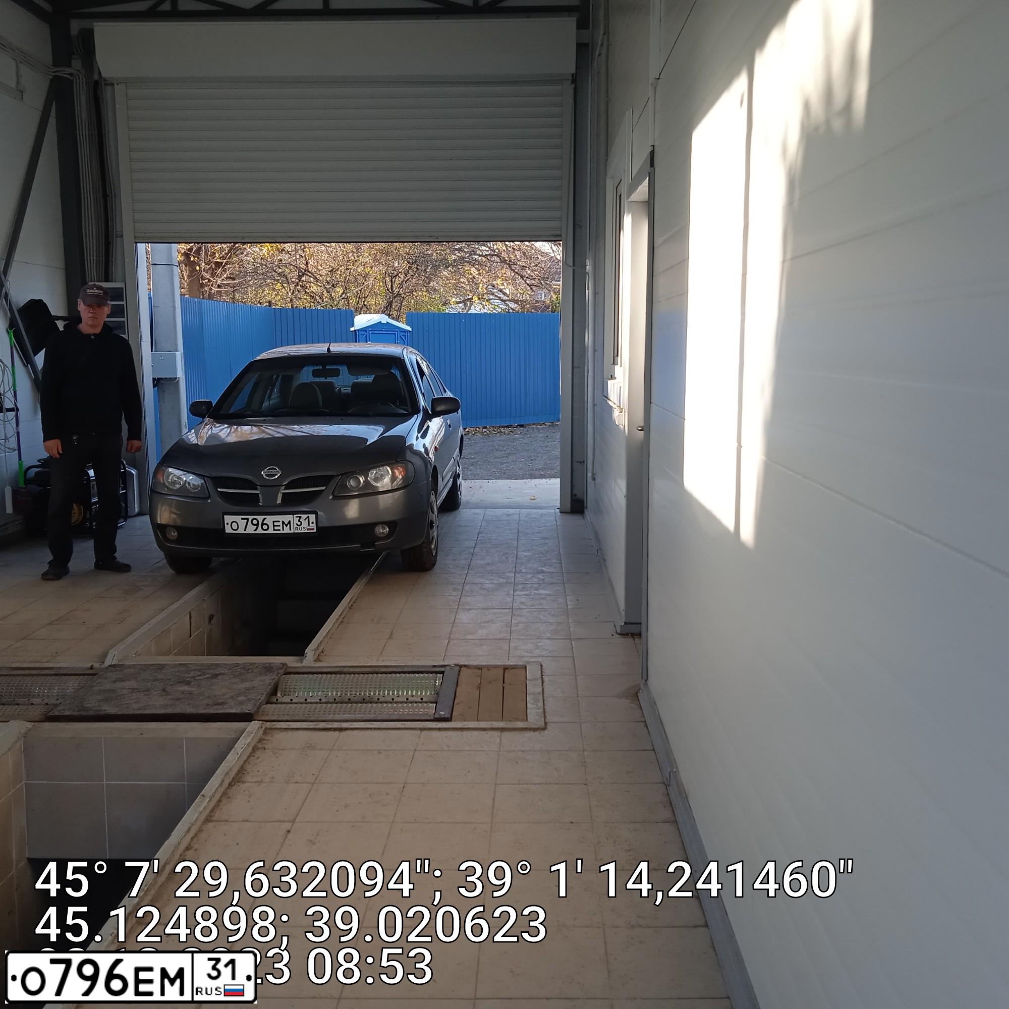 Фото автомобиля NISSAN ALMERA, 2005 — госномер Р044КР181. Цвет: СЕРЫЙ