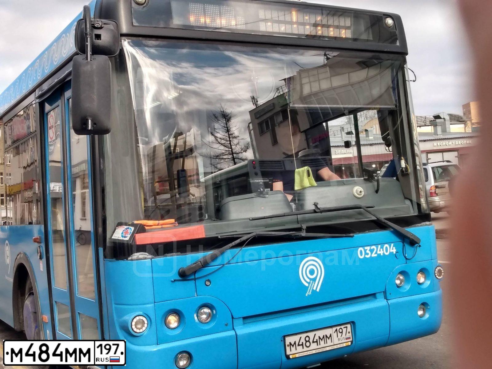 Фото автомобиля LIAZ 6213, 2013 — госномер М485ММ197. Цвет: синий
