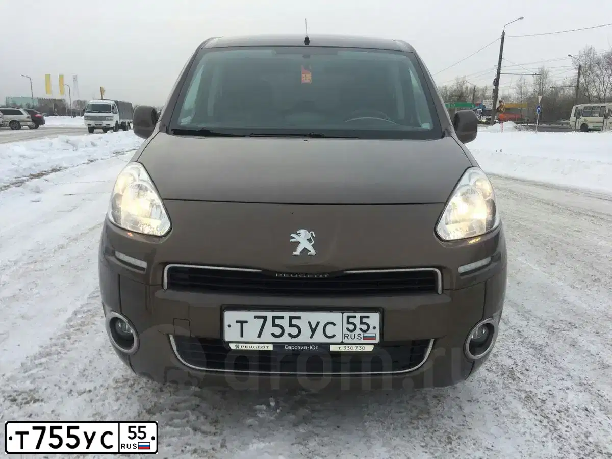Фото автомобиля PEUGEOT PARTNER, 2012 — госномер Т755УС55. Цвет: СВЕТЛО-КОРИЧНЕВЫЙ