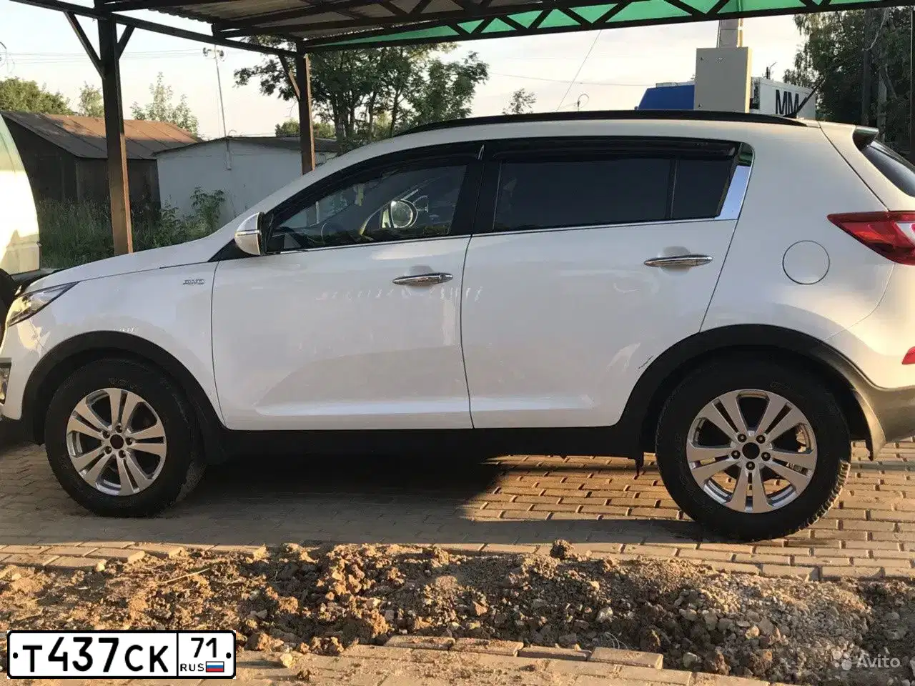Фото автомобиля KIA SPORTAGE, 2011 — госномер Т437СК71. Цвет: БЕЛЫЙ