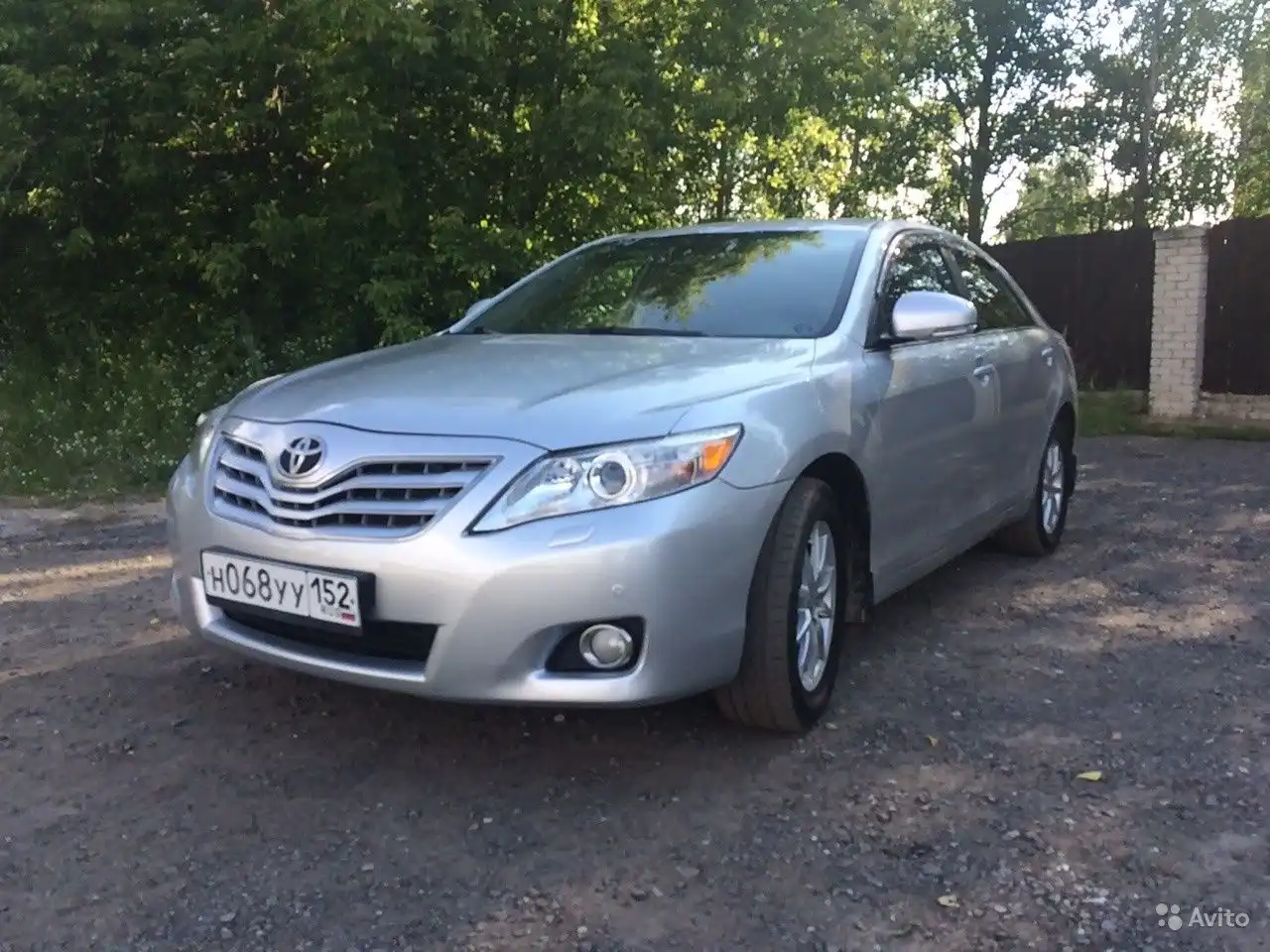 Фото автомобиля TOYOTA CAMRY, 2009 — госномер Н068УУ152. Цвет: СЕРЕБРИСТЫЙ