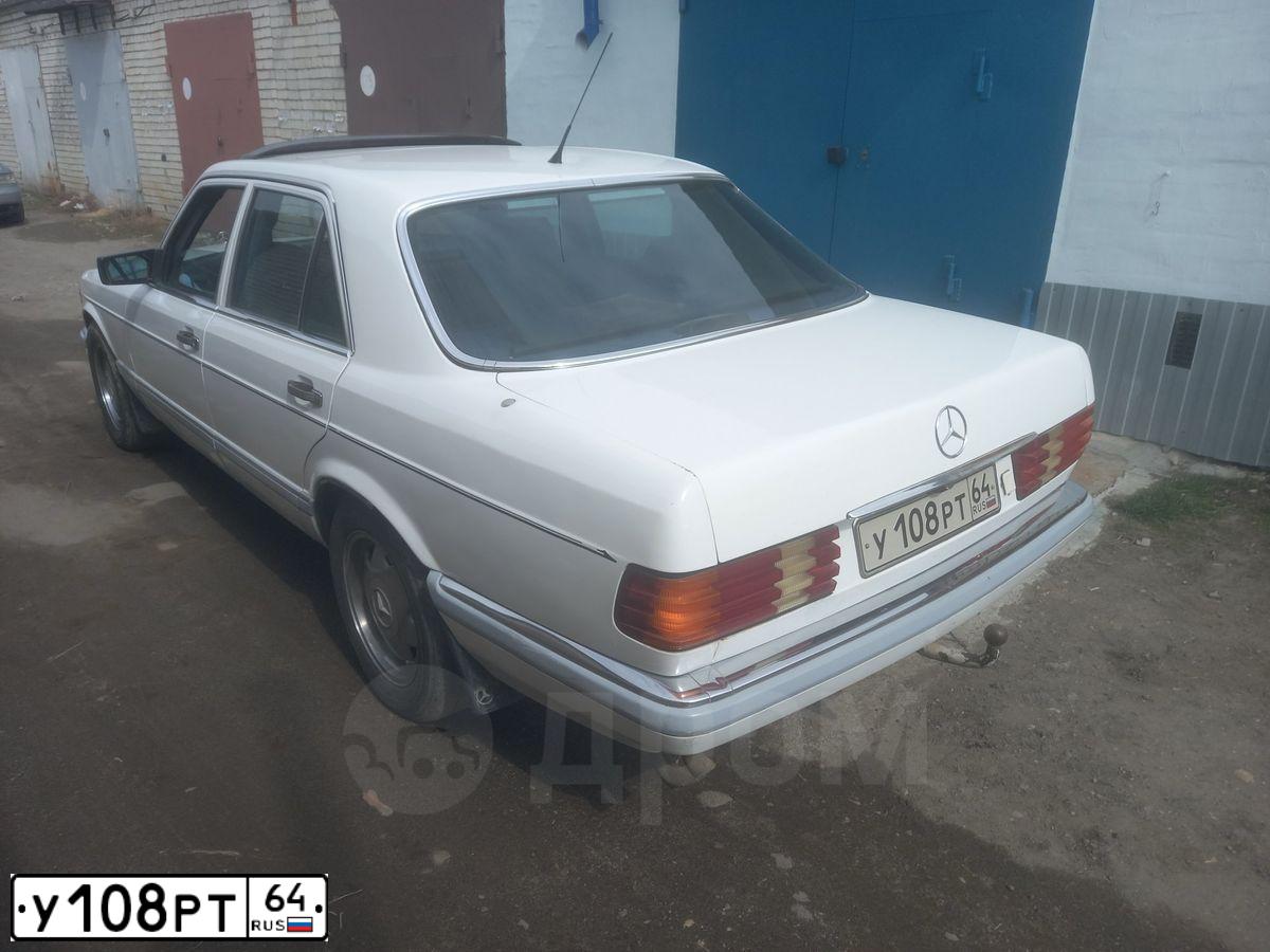 Фото автомобиля MERCEDES S-KLASSE, 1982 — госномер У108РТ64. Цвет: Белый