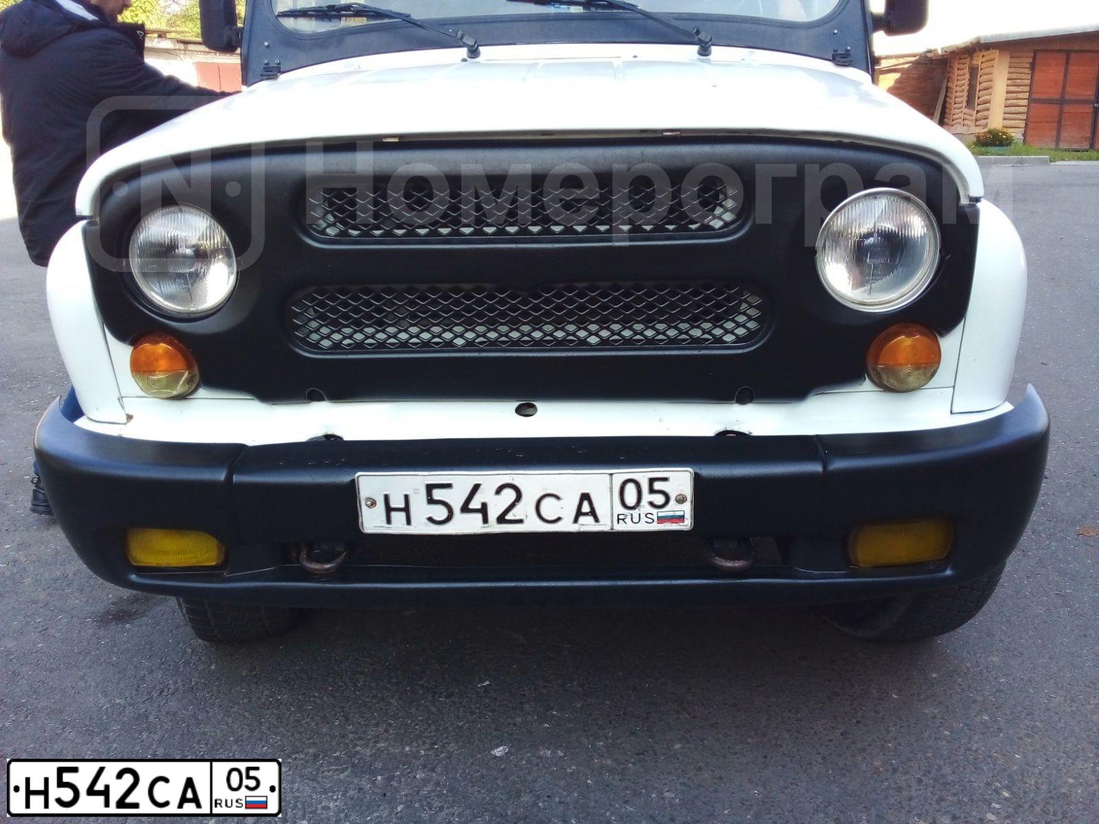 Фото автомобиля UAZ 3151 / HUNTER, 2005 — госномер Н542СА05. Цвет: СВЕТЛО-СЕРЫЙ