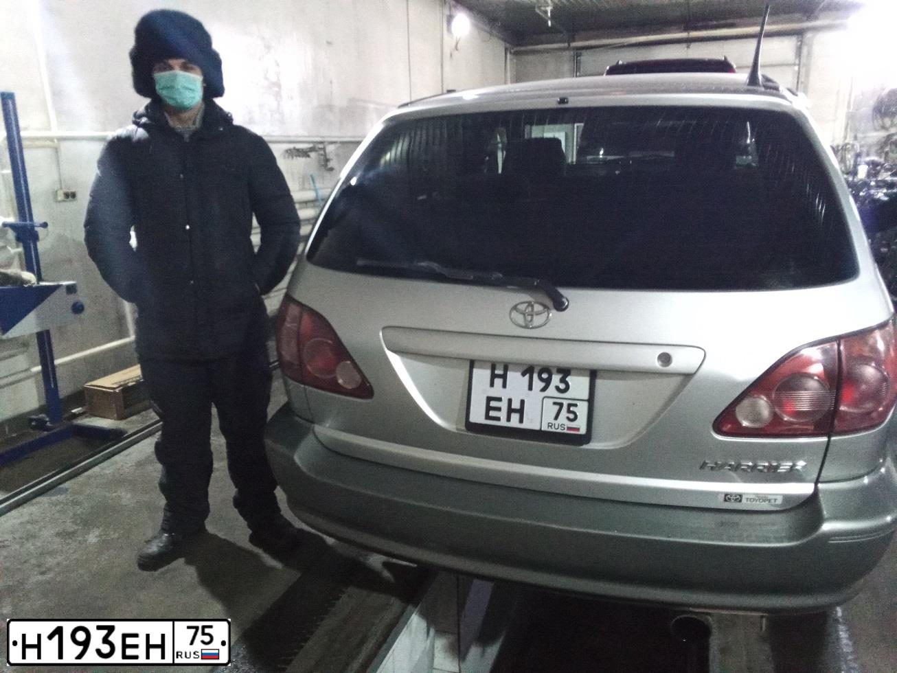 Фото автомобиля TOYOTA HARRIER, 1998 — госномер М047МО75
