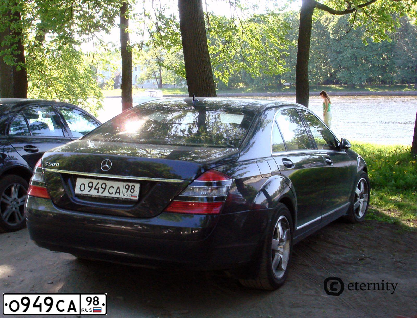 Фото автомобиля MERCEDES-BENZ S500, 2006 — госномер Р191ТН154. Цвет: ЧЕРНЫЙ