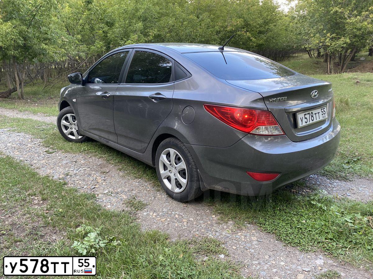 Фото автомобиля HYUNDAI SOLARIS, 2011 — госномер О176МЕ19. Цвет: ТЕМНО-СЕРЫЙ