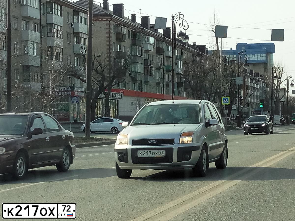 Фото автомобиля FORD FUSION, 2008 — госномер К217ОХ72. Цвет: СЕРЕБРИСТЫЙ