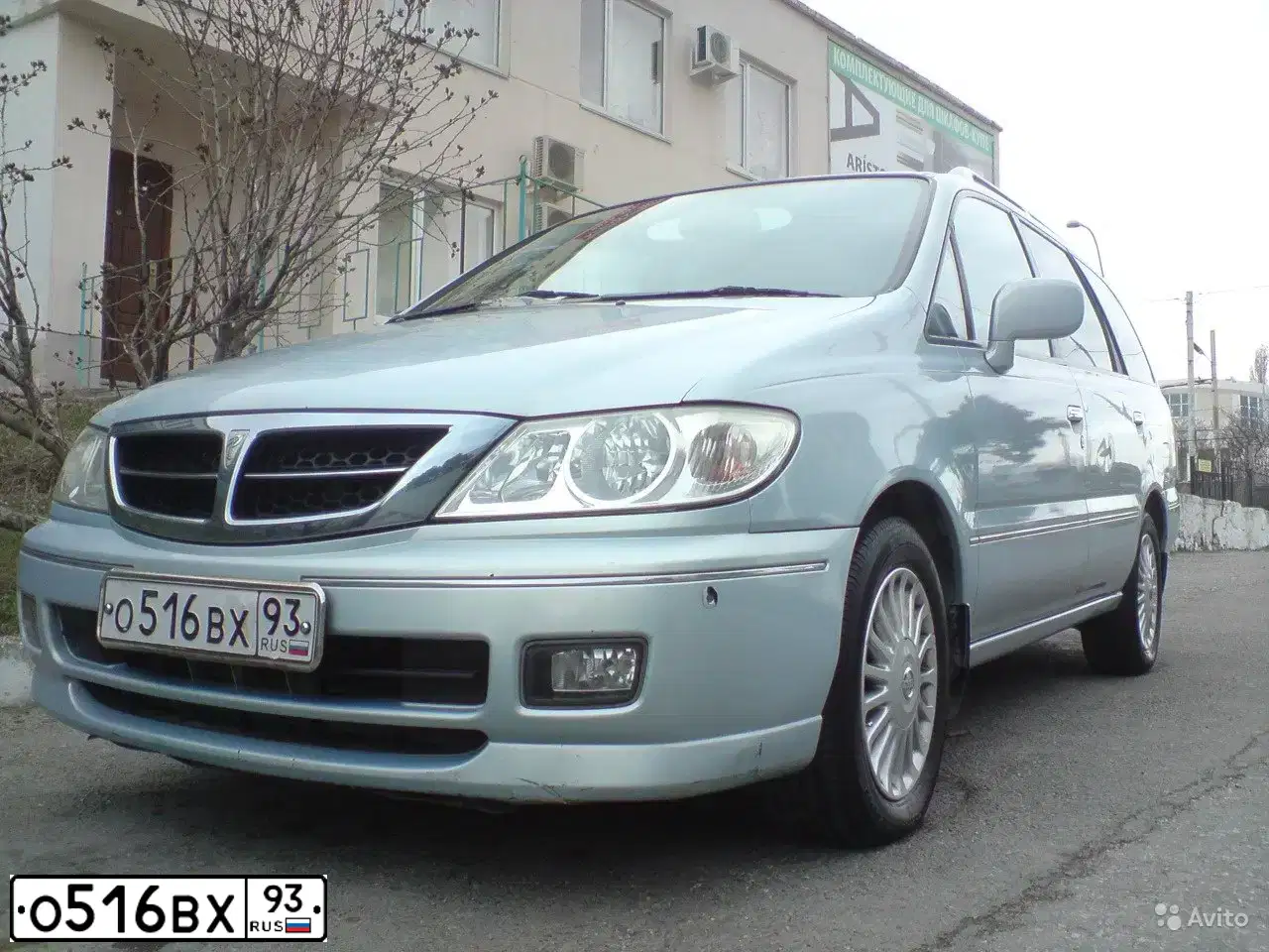 Фото автомобиля NISSAN PRESAGE, 2001 — госномер Х069ОО142