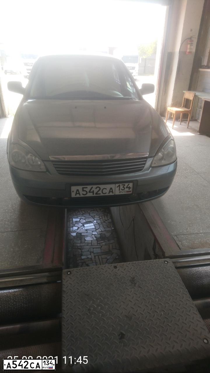 Фото автомобиля LADA 2170 PRIORA, 2007 — госномер В466ТМ09. Цвет: СИНЕ-ЧЕРНЫЙ