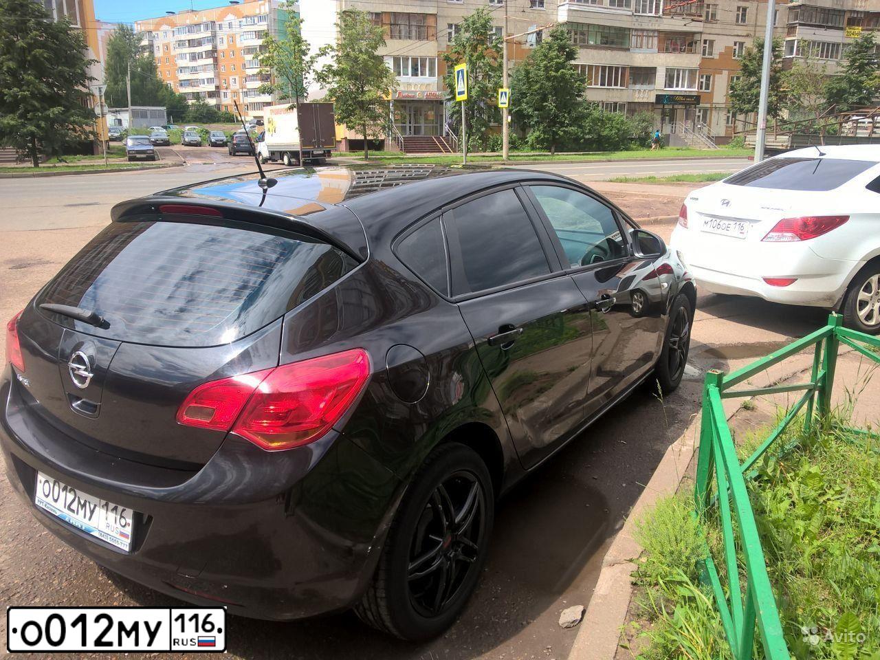 Фото автомобиля OPEL ASTRA, 2011 — госномер С209ЕК181