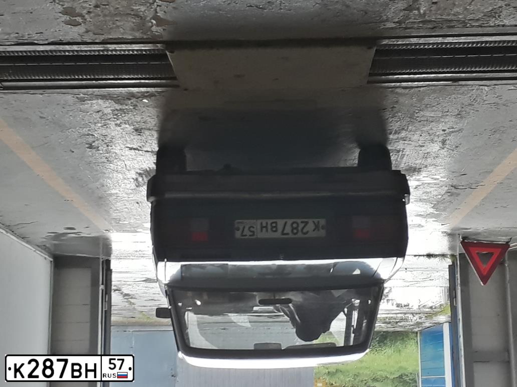 Фото автомобиля LADA 2105, 2004 — госномер К287ВН57. Цвет: СИНИЙ-СЕРО-СИНИЙ