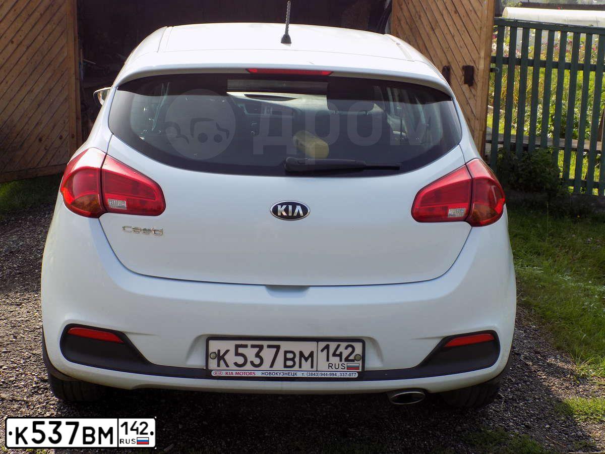 Фото автомобиля KIA CEE'D, 2012 — госномер К537ВМ142. Цвет: Белый