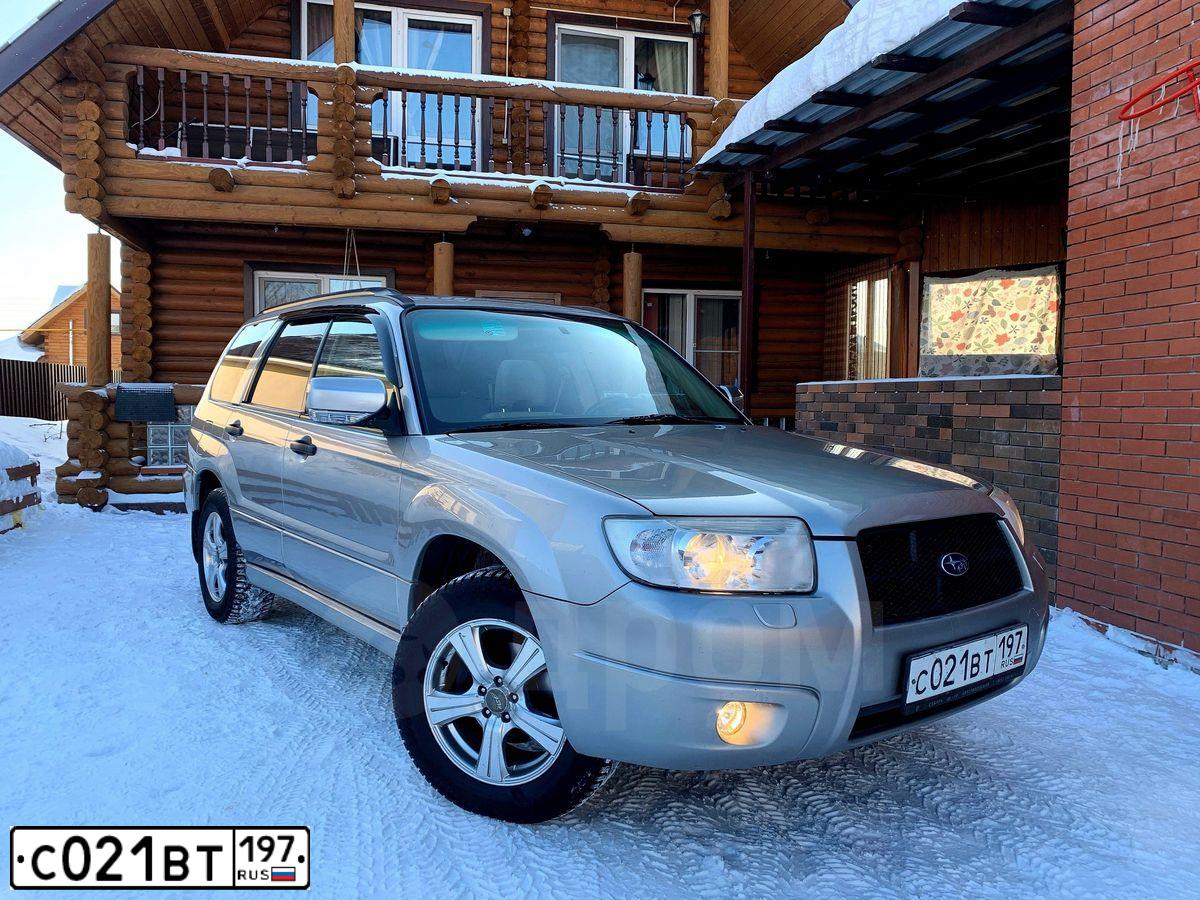 Фото автомобиля SUBARU FORESTER, 2006 — госномер К145ТК154. Цвет: СЕРЫЙ