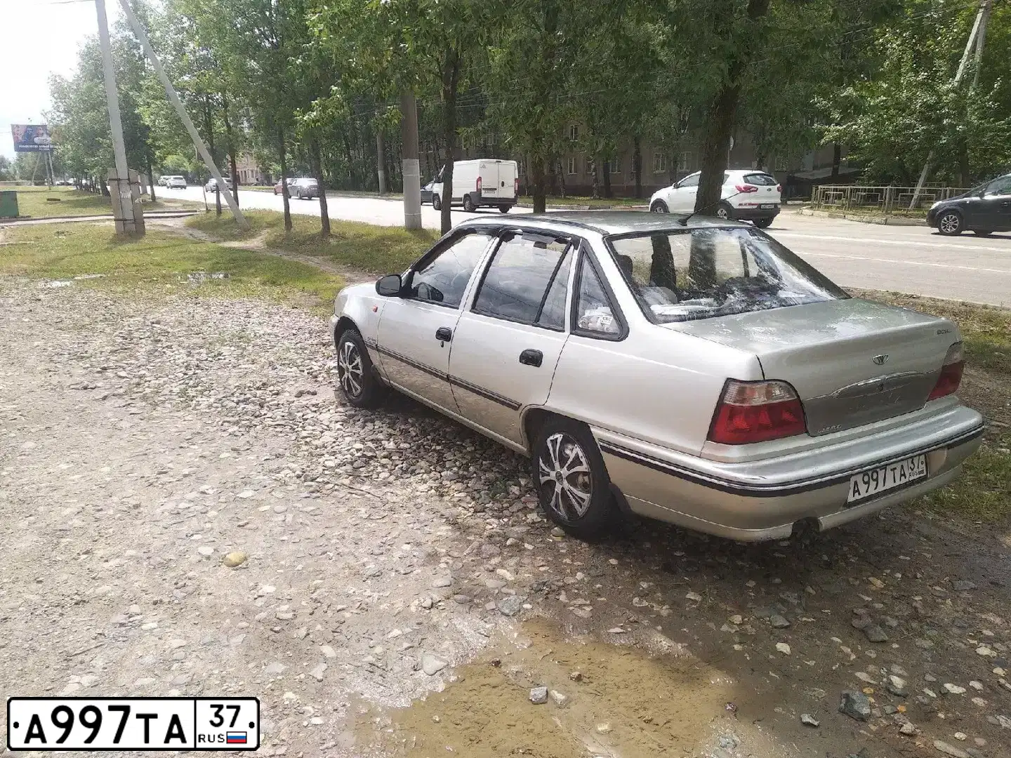 Фото автомобиля DAEWOO NEXIA, 2007 — госномер В836СК37. Цвет: БЕЛЫЙ (СЕРЕБРИСТЫЙ)
