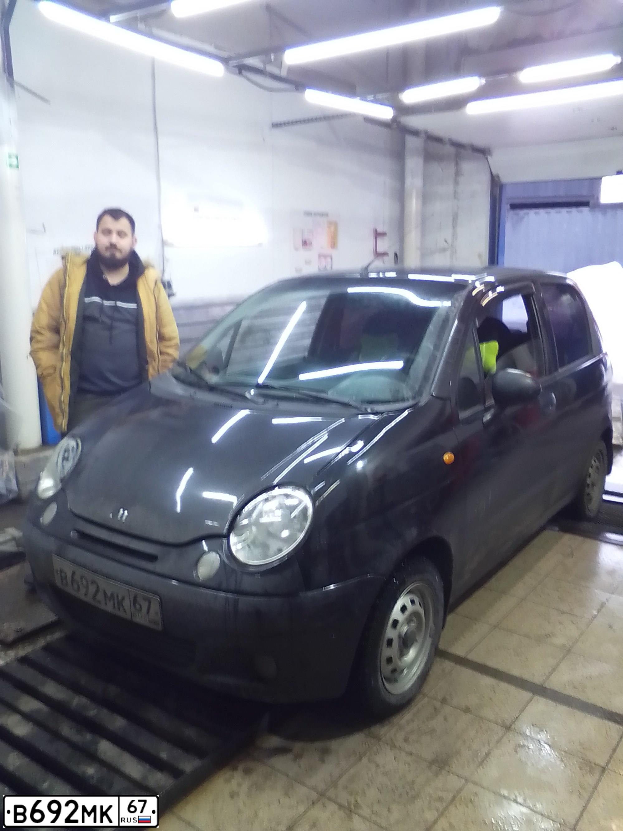 Фото автомобиля DAEWOO  MATIZ, 2010 — госномер Н393ВР550. Цвет: Бледно-Черный