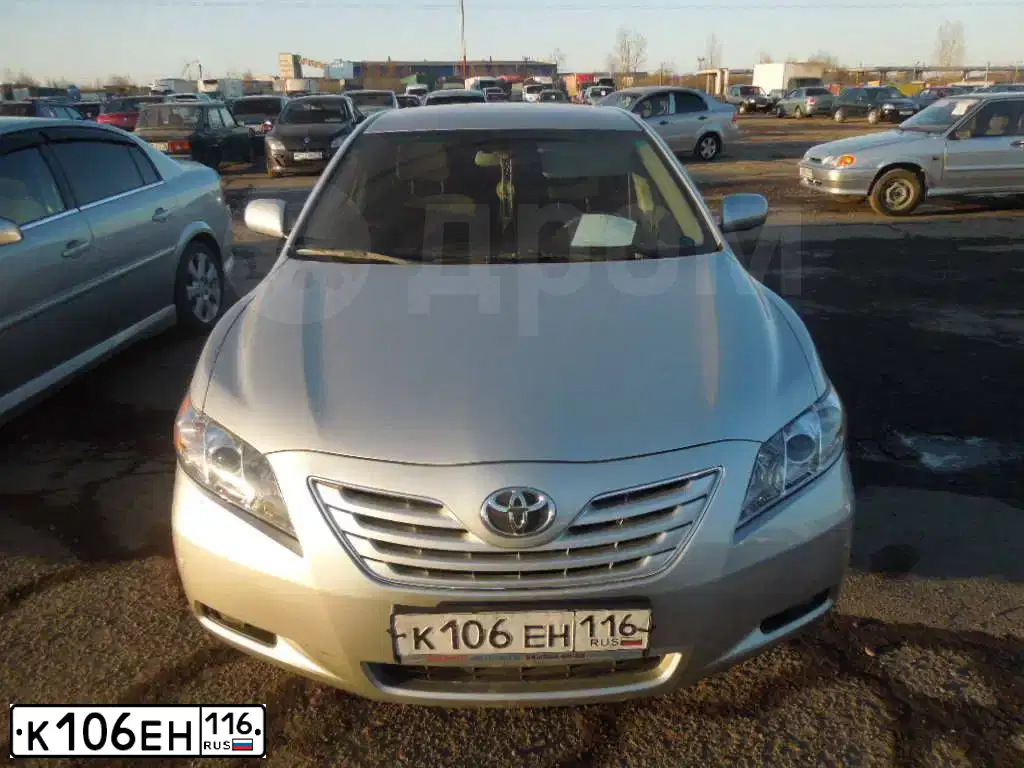 Фото автомобиля TOYOTA CAMRY, 2008 — госномер К106ЕН116. Цвет: СЕРЕБРИСТЫЙ