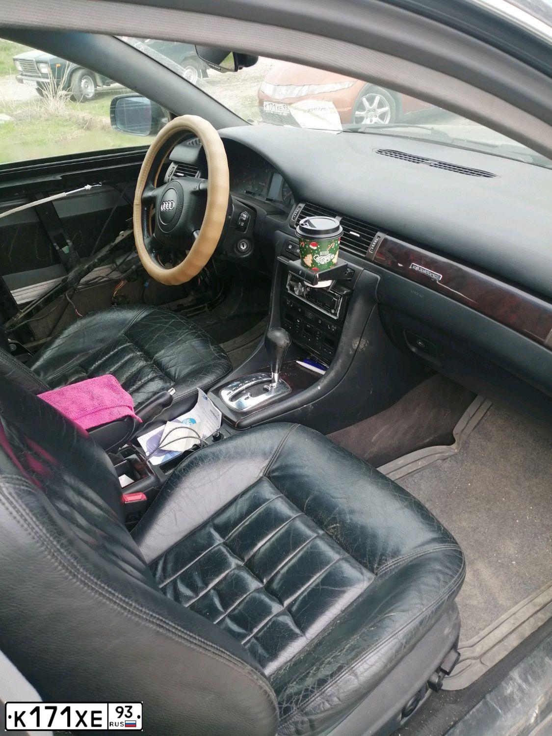 Фото автомобиля HONDA CIVIC, 2008 — госномер М777УВ34. Цвет: Оранжевый