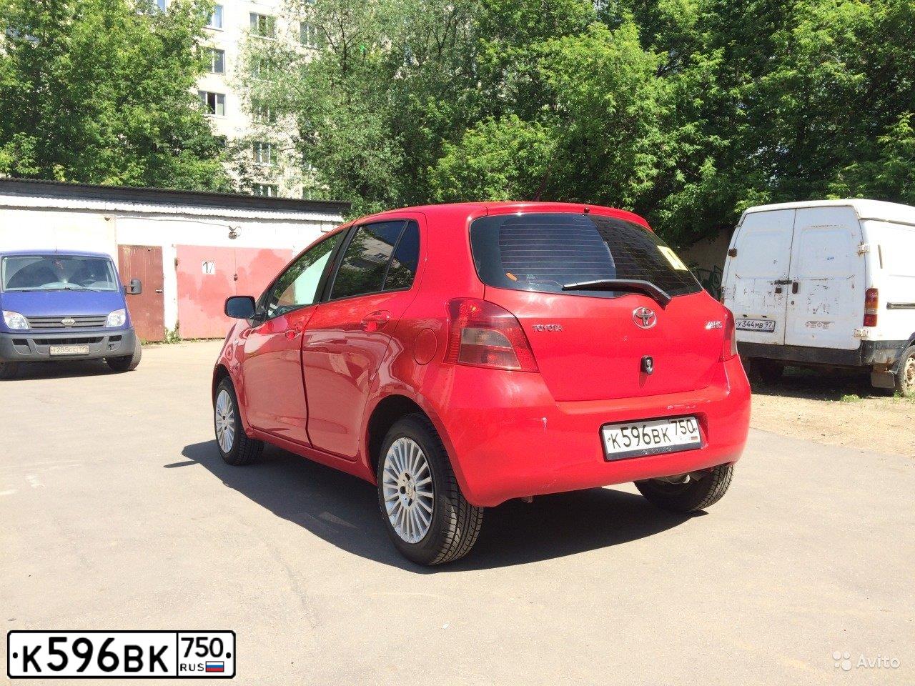 Фото автомобиля TOYOTA YARIS, 2007 — госномер А264СТ01. Цвет: Красный
