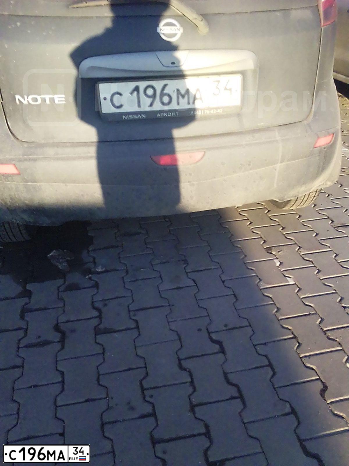 Фото автомобиля NISSAN NOTE, 2011 — госномер О278ЕС550. Цвет: ТЕМНО СИНИЙ