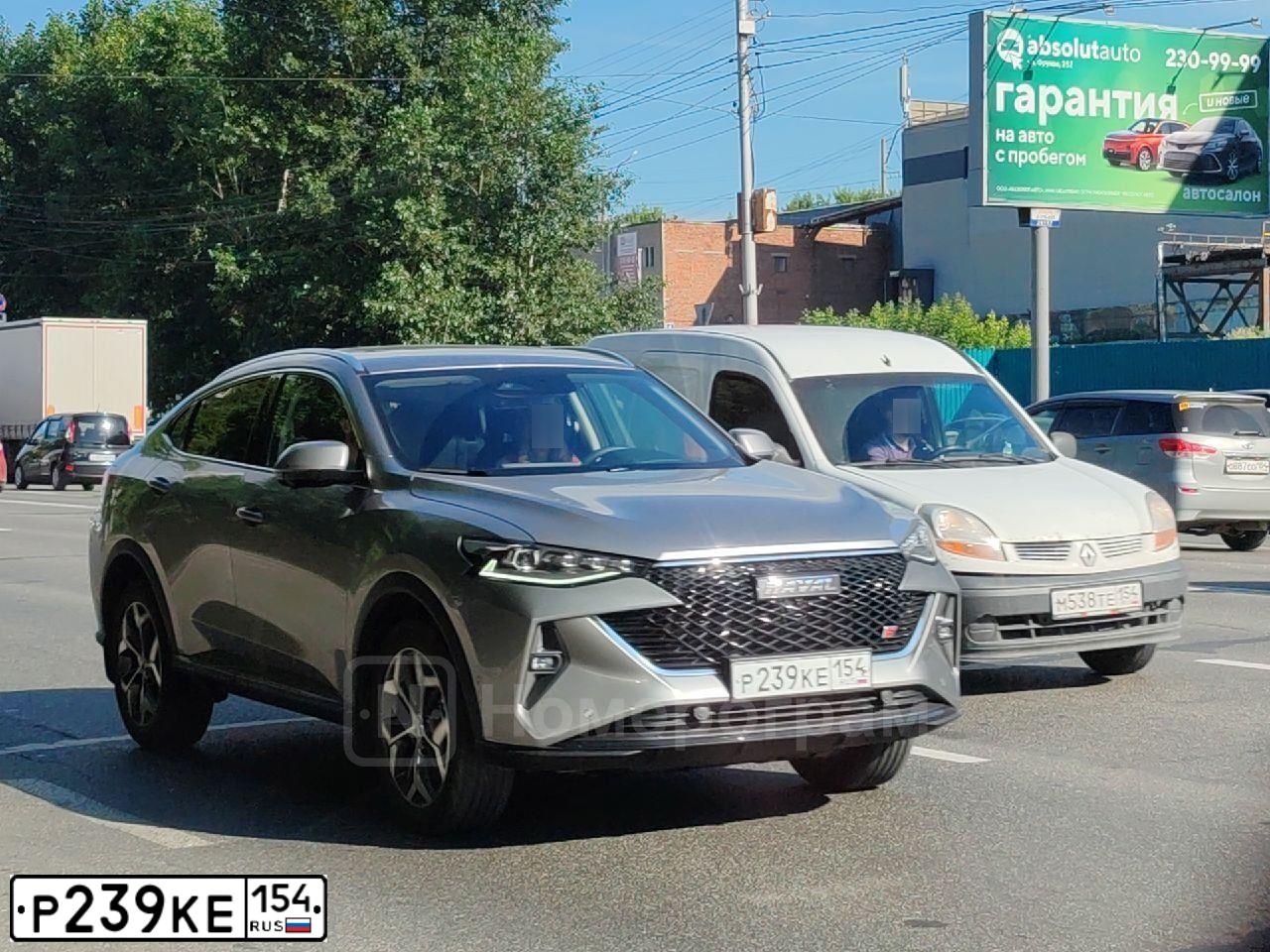 Фото автомобиля HAVAL F7X, 2024 — госномер Р239КЕ154