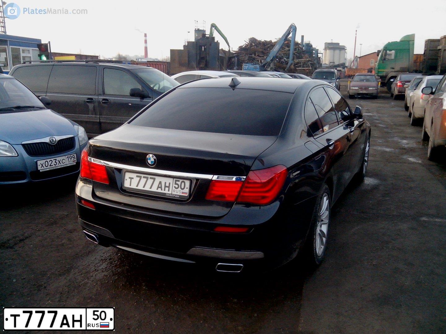 Фото автомобиля MERCEDES C-KLASSE, 2012 — госномер Х484РХ797. Цвет: СЕРЫЙ