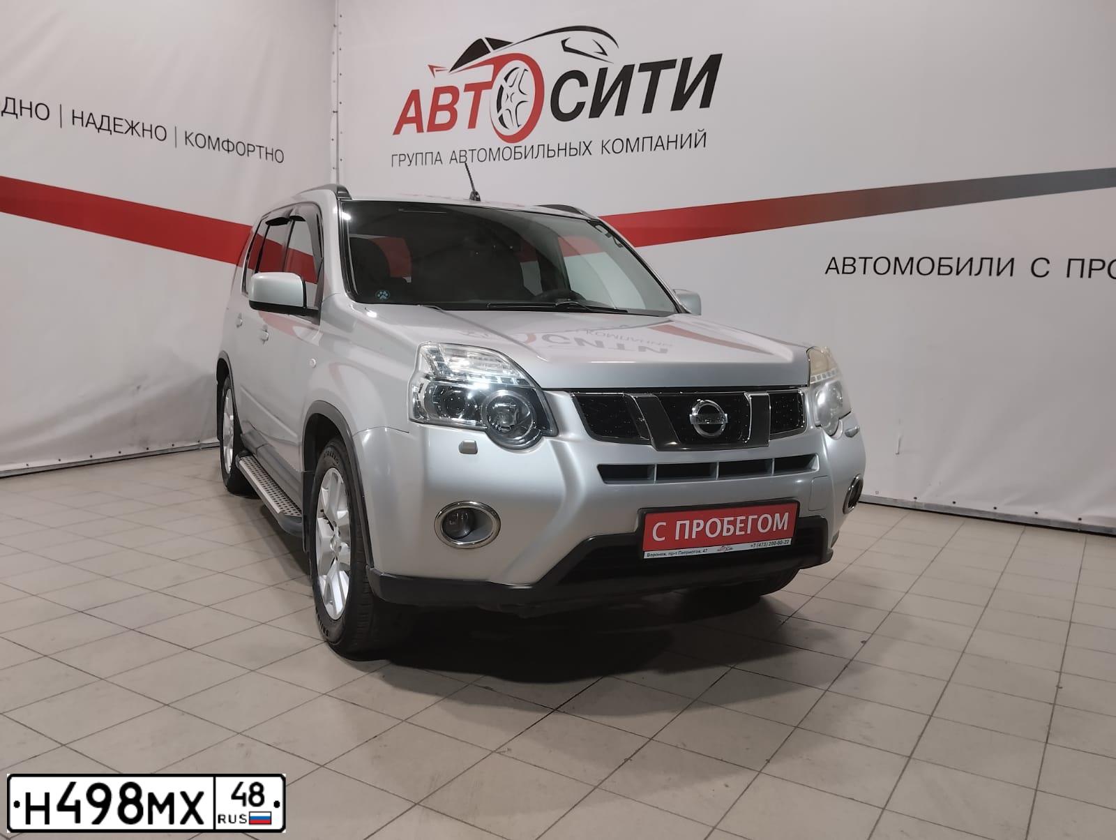 Фото автомобиля NISSAN X-TRAIL, 2011 — госномер М592МХ136. Цвет: СЕРЕБРИСТЫЙ