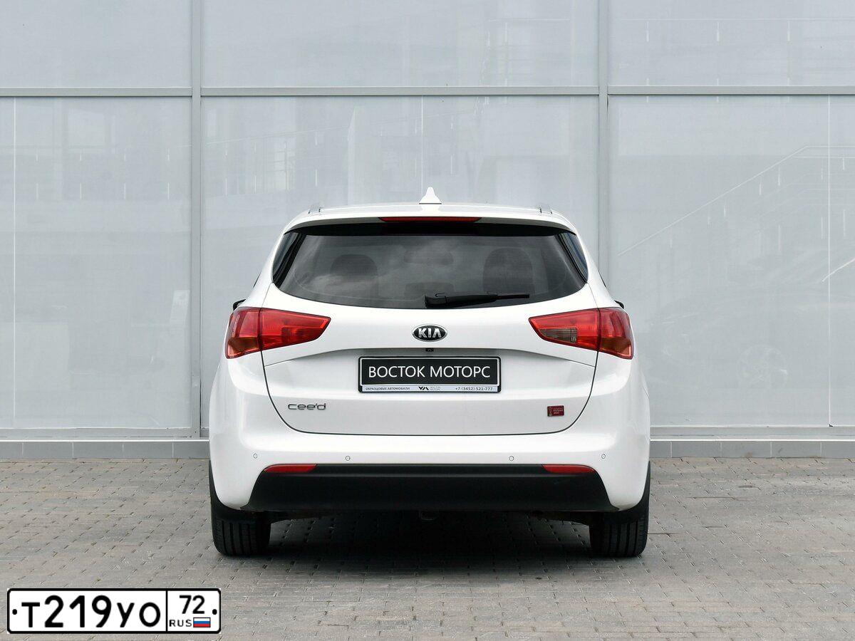 Фото автомобиля KIA CEE'D, 2017 — госномер Х616КК72. Цвет: Белый