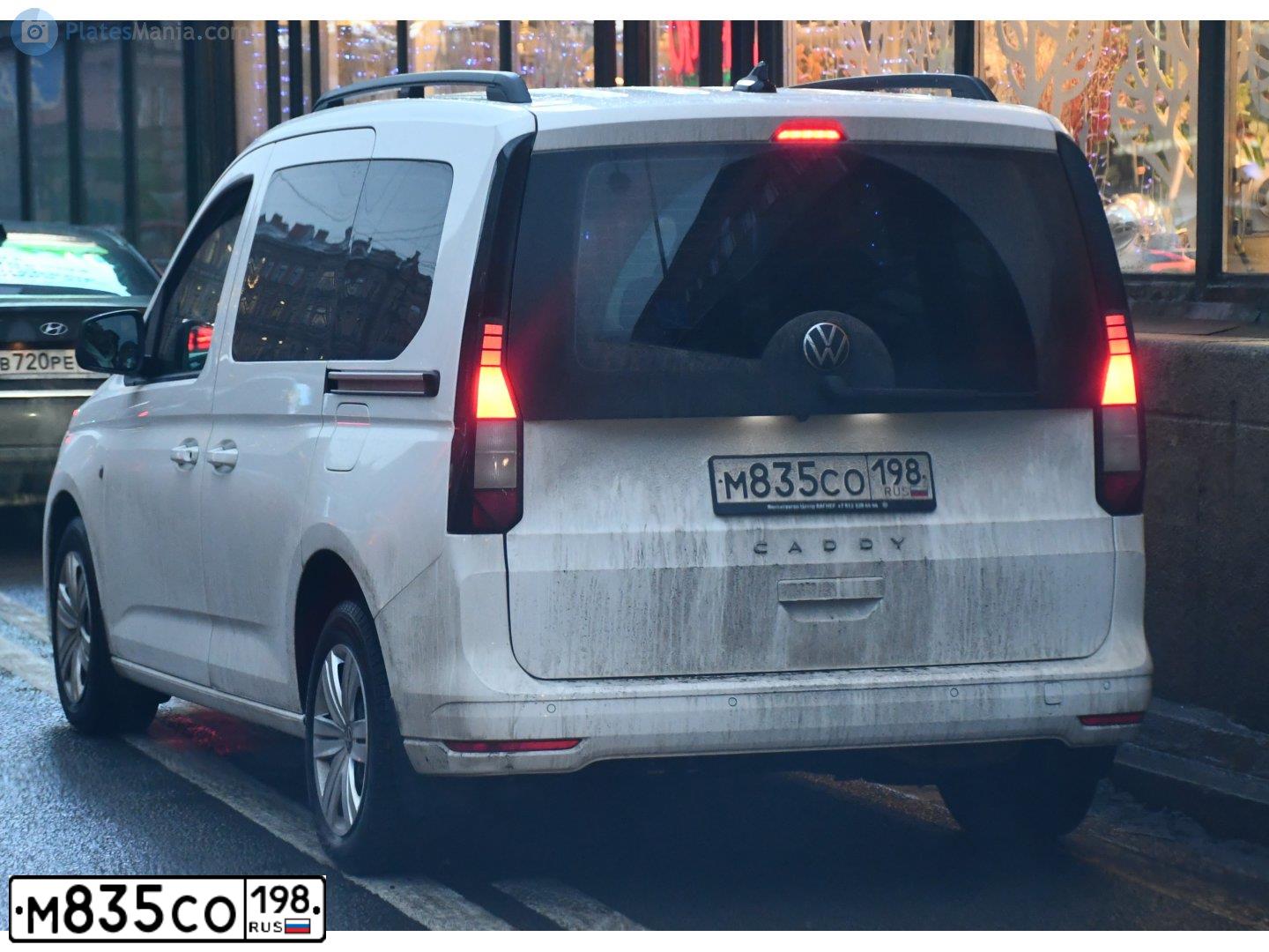 Фото автомобиля VOLKSWAGEN CADDY, 2021 — госномер М835СО198. Цвет: Белый