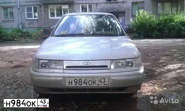 Фото автомобиля LADA 2111, 2004 — госномер К621МТ18. Цвет: СВЕТЛО-СЕРЕБРИСТЫЙ МЕТАЛЛ