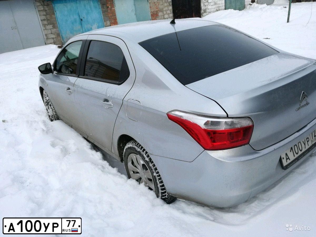 Фото автомобиля HYUNDAI SANTA FE, 2014 — госномер А100УР77. Цвет: Серый