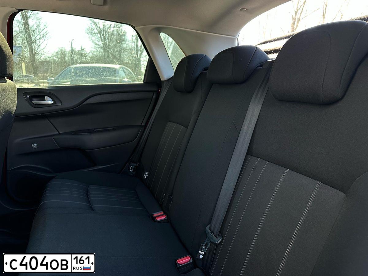 Фото автомобиля HYUNDAI CRETA, 2018 — госномер С404ОВ161. Цвет: Красный