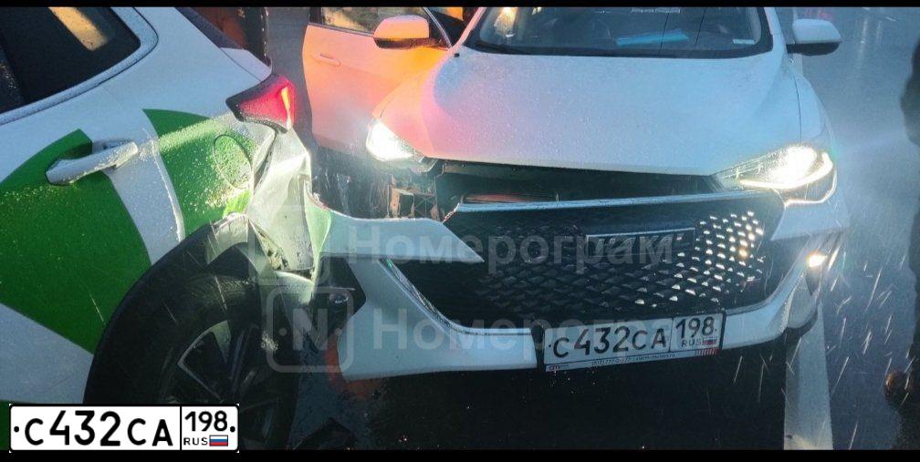 Фото автомобиля HAVAL F7 СС6475UМ09С, 2023 — госномер С432СА198. Цвет: Белый