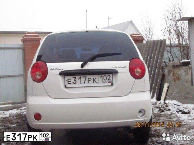 Фото автомобиля CHEVROLET SPARK, 2007 — госномер Е317РК102. Цвет: Белый