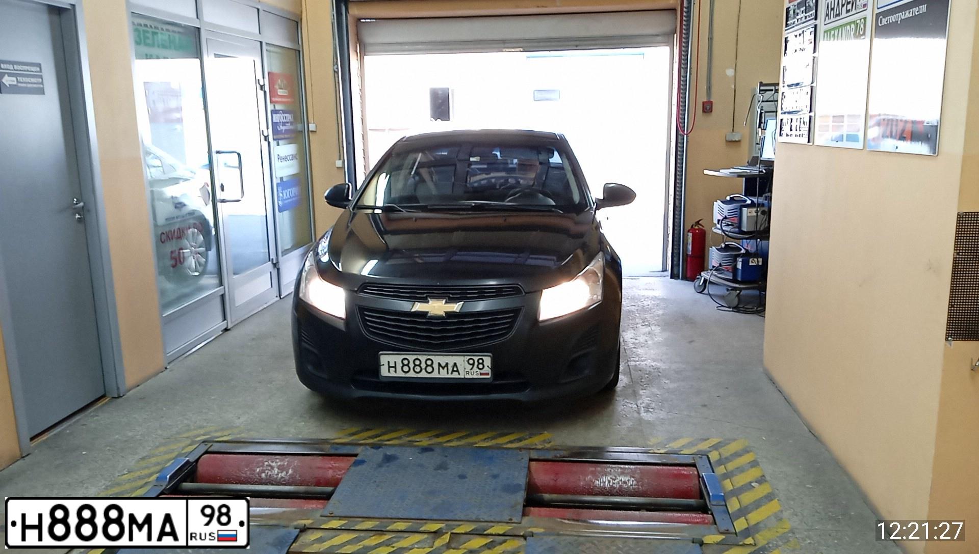 Фото автомобиля CHEVROLET CRUZE, 2012 — госномер А430ХТ147. Цвет: ЧЕРНЫЙ МЕТАЛЛИК