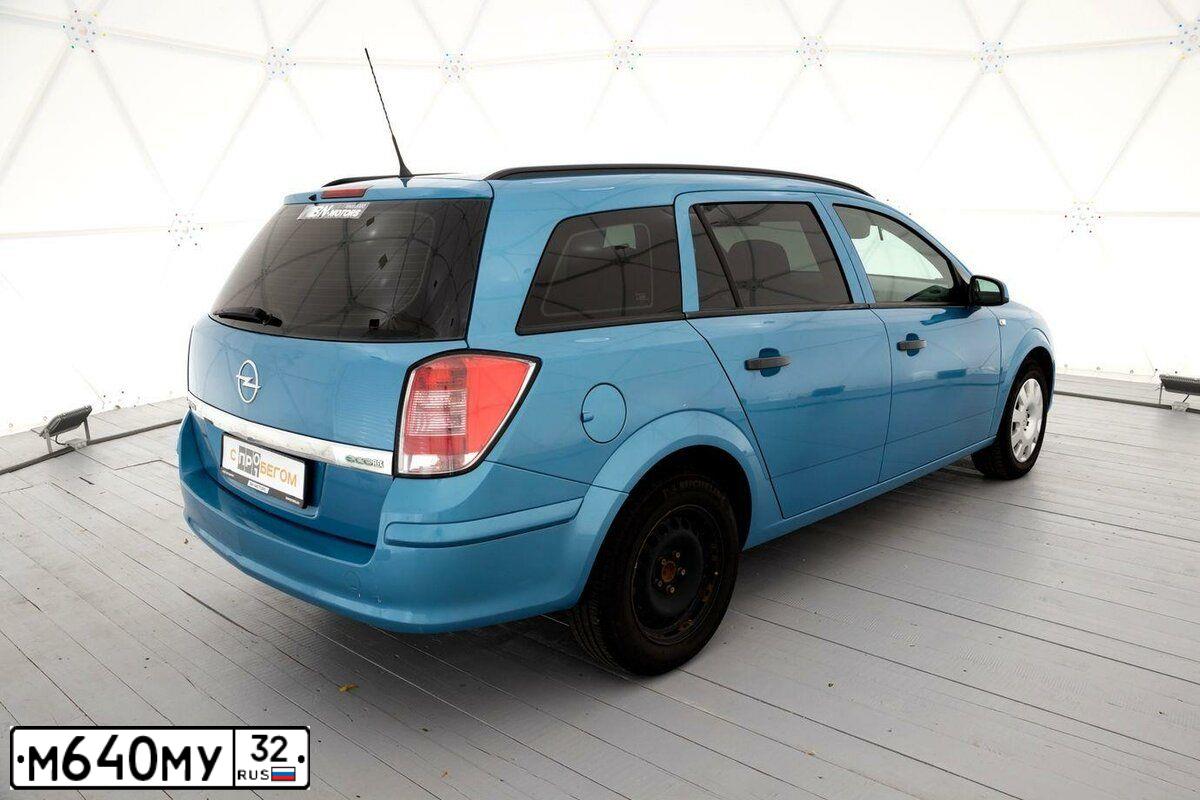 Фото автомобиля OPEL ASTRA, 2008 — госномер О314ТВ40. Цвет: синий