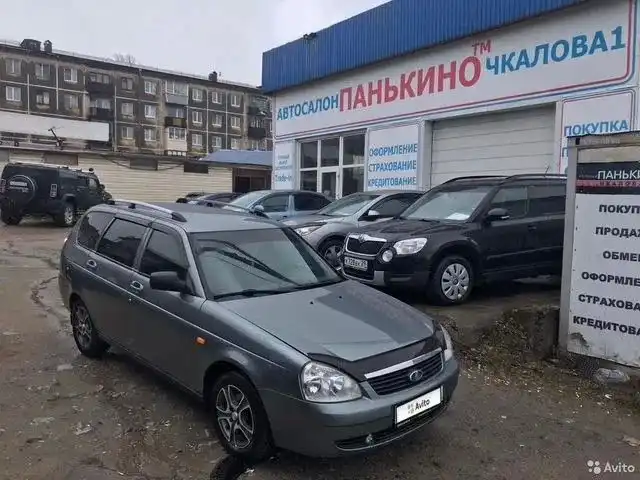 Фото автомобиля RENAULT T SANDERO, 2016 — госномер Е369СО35. Цвет: СВЕТЛО-СЕРЫЙ