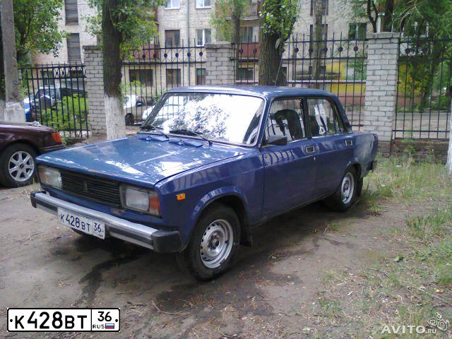 Фото автомобиля LADA 2105, 2003 — госномер Р555ВР36. Цвет: СИНИЙ
