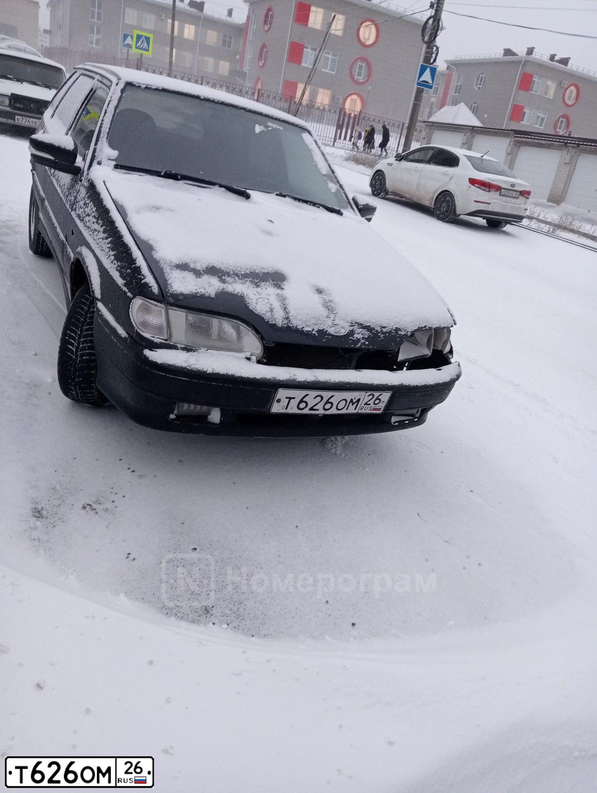 Фото автомобиля LADA 2114 SAMARA, 2007 — госномер Т626ОМ26. Цвет: ГРАФИТИВЫЙ МЕТАЛЛИК