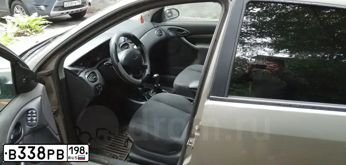 Фото автомобиля FORD KUGA, 2009 — госномер К303СА178. Цвет: ТЕМНО-СЕРЫЙ