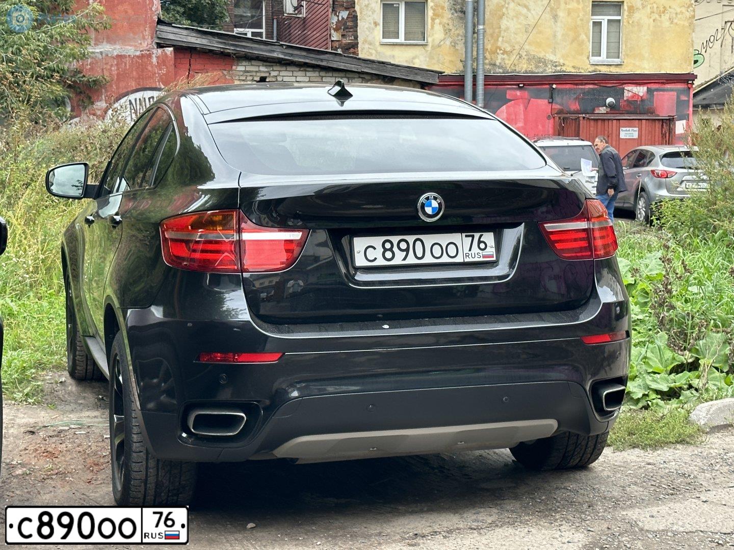 Фото автомобиля BMW X6, 2013 — госномер В136ХН124