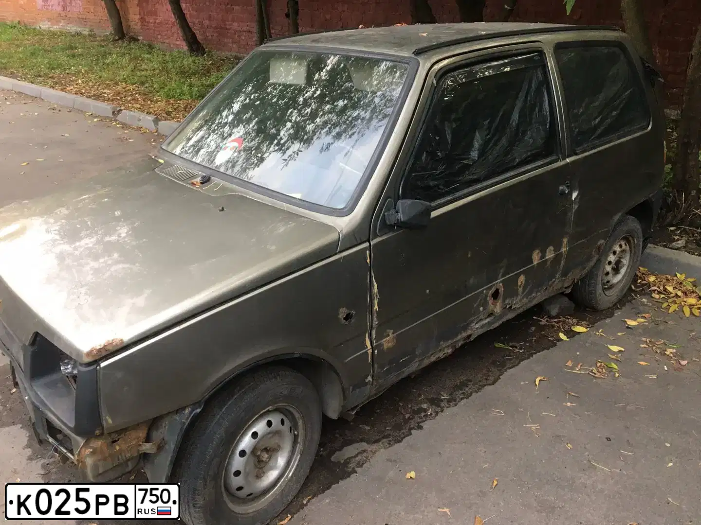 Фото автомобиля SEAZ OKA, 2003 — госномер Р541КХ90. Цвет: ПАПИРУС